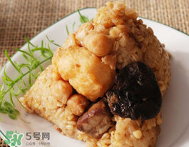 花生粽子怎么做好吃？花生粽子怎么包？