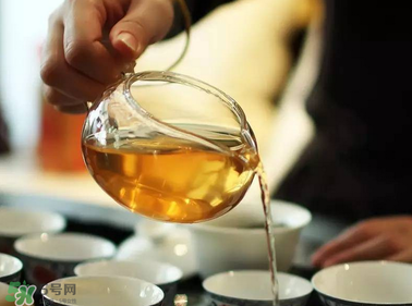 普洱生茶好喝還是熟茶好喝？普洱喝生茶還是熟茶？