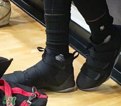 nike lebron soldier11黑冰配色什么時候發(fā)售？耐克士兵11黑冰發(fā)售時間
