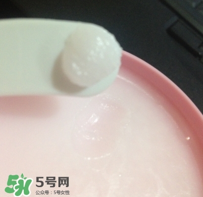ukiss悠珂思卸妝膏怎么用？ukiss悠珂思卸妝膏使用方法