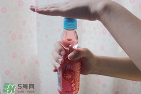 彈珠汽水怎么開？彈珠汽水怎么開不會噴？