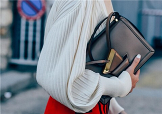 loewe三角包怎么看真假？羅意威巴塞羅那三角包真假辨別