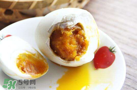 咸鴨蛋能帶上飛機(jī)嗎？飛機(jī)上能帶鴨蛋嗎？