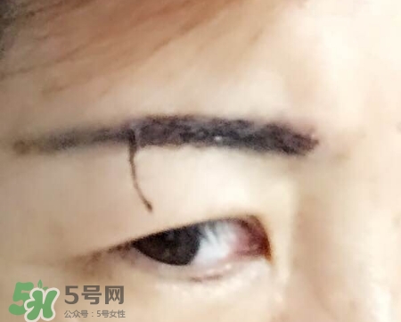眉膠和眉粉哪個(gè)好用？眉膠和沒(méi)分的區(qū)別