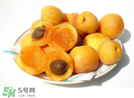 杏和荔枝能一起吃嗎？杏和荔枝一起吃會中毒嗎？