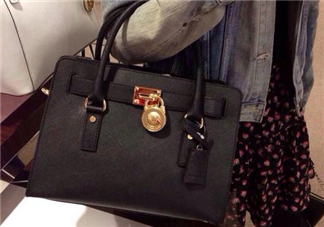 mk鎖頭包正品多少錢？michael kors鎖頭包專柜價格