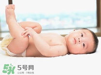 夏天寶寶出生該準(zhǔn)備什么？夏季待產(chǎn)包的特點