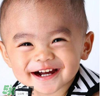 兒童換牙還沒掉就長牙正常嗎？兒童換牙先長牙是為什么？