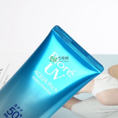 碧柔藍(lán)管防曬黑嗎？碧柔藍(lán)管是物理防曬嗎？