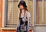 versus versace2018早春度假系列衣服款式有哪些_好看嗎？