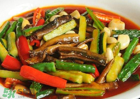 黃鱔可以和黃瓜一起吃嗎？黃瓜和黃鱔能同食嗎？