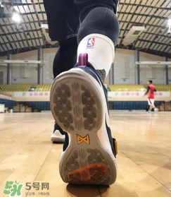 nike pg1上腳怎么樣？耐克pg1籃球鞋測評