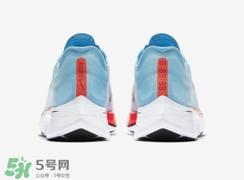 nike zoom vaporfly 4%多少錢？耐克競速跑鞋專柜價格