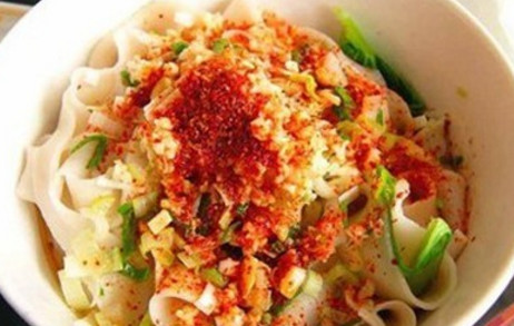 油潑面是哪里的特殊美食？油潑面是什么面