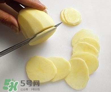 馬鈴薯能去痘印嗎？馬鈴薯可以祛痘印？
