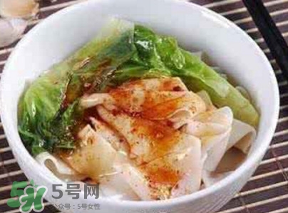 油潑面怎么和面？油潑面的面怎么和