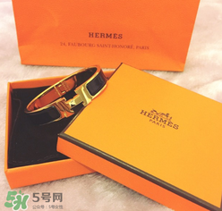 愛馬仕手鐲怎么打開？愛馬仕手鐲怎么帶？