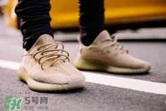 adidas yeezy 350 boost v2 dark green椰子350大地綠多少錢？
