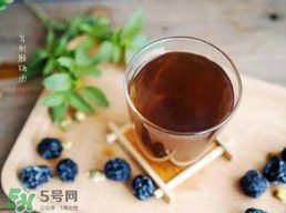 酸梅湯不能和什么一起吃？酸梅湯和什么食物相克？