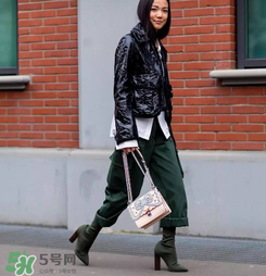 fendi kan i多少錢(qián)？芬迪kan i包包國(guó)內(nèi)專柜價(jià)格