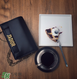 jadior是什么品牌？jadior和dior有什么區(qū)別？