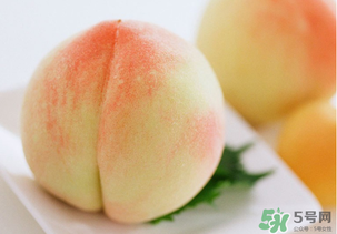 水蜜桃不能和什么一起吃？水蜜桃和什么不能一起吃？