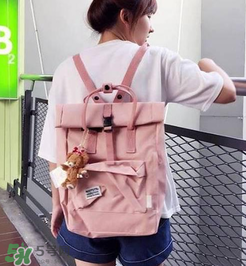 rootote和anello哪個(gè)好？rootote和anello雙肩包哪個(gè)更好？