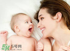 哄寶寶睡覺可以搖晃嗎？哄寶寶睡覺搖晃有害嗎？