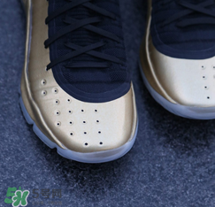 under armour curry4 parade怎么樣？庫(kù)里第四代戰(zhàn)靴金屬色細(xì)節(jié)照片