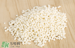 美林菊花晶可以和奶粉一起喝嗎？美林菊花晶可以加在奶里嗎？