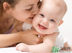 早產(chǎn)兒奶粉有必要嗎？早產(chǎn)兒可以吃普通奶粉嗎？