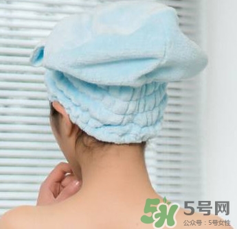 干發(fā)巾和干發(fā)帽哪個好？干發(fā)帽什么材質(zhì)的好