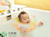 寶寶能用艾葉水洗澡嗎？嬰兒能用艾葉水洗澡嗎？