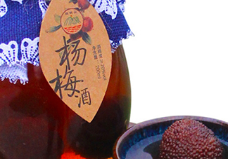 楊梅酒放糖好還是不放糖好？楊梅酒放什么糖好？