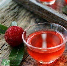 楊梅酒和青梅酒哪個(gè)好喝？楊梅酒和青梅酒區(qū)別