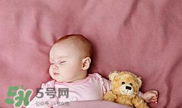寶寶枕頭怎么選？寶寶枕頭什么樣的最好？