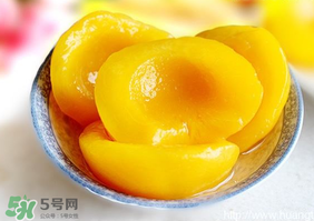 吃黃桃罐頭會胖嗎？晚上吃黃桃罐頭會胖嗎？