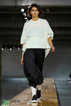 Y-32018春夏系列服裝怎么樣_好看嗎_款式有哪些？