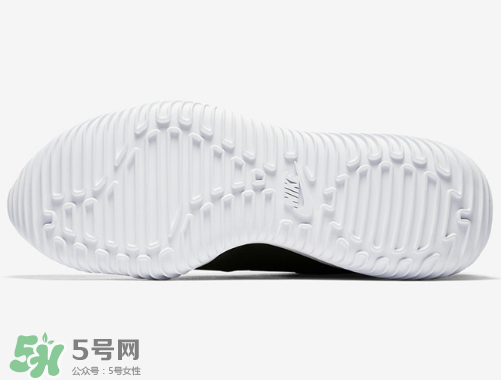 nikelab acg 07 kmtr機能運動鞋黑白配色多少錢？