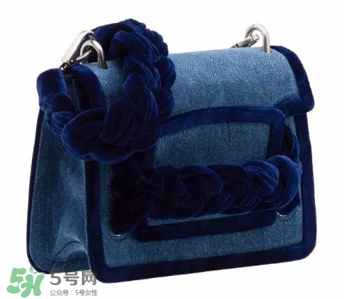 miumiu2017新款包包有哪幾個(gè)系列？miumiu新款包包介紹
