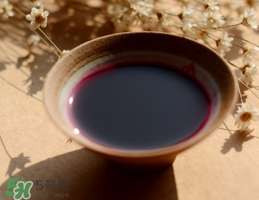 藍(lán)莓酒多少錢(qián)一瓶？藍(lán)莓王酒多少錢(qián)一瓶？