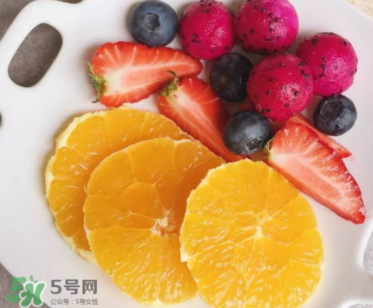 藍(lán)莓和橙子能一起吃嗎？藍(lán)莓和橙子一起吃好嗎？