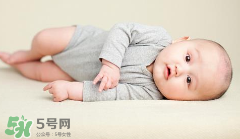 女寶寶洗澡注意些什么？女寶寶洗澡的特殊要求