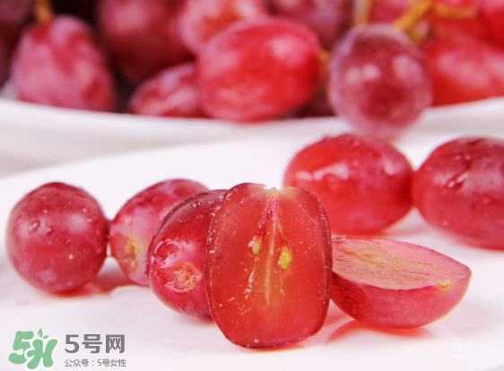 無籽紅提有涂避孕藥嗎？無籽紅提是轉(zhuǎn)基因嗎？