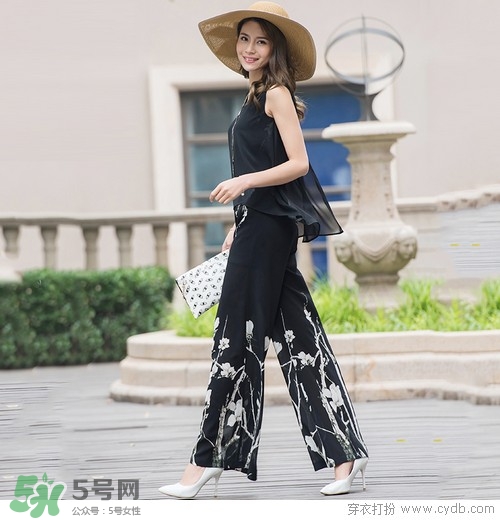 8月份穿什么衣服？八月份穿衣搭配