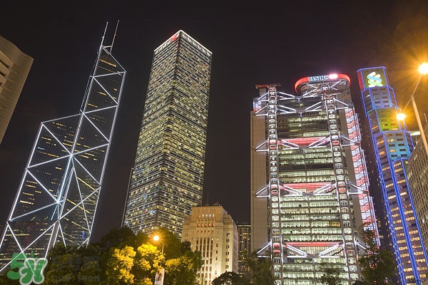 8月份去香港穿什么？八月份去香港穿什么衣服