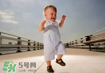 寶寶八字腳怎么矯正 寶寶八字腳可以矯正嗎？