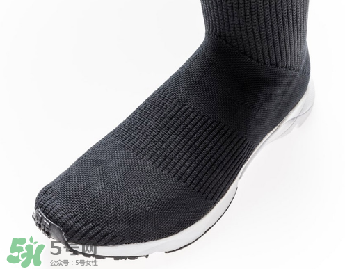 reebok sock runner ultraknit銳步超長襪子鞋多少錢？
