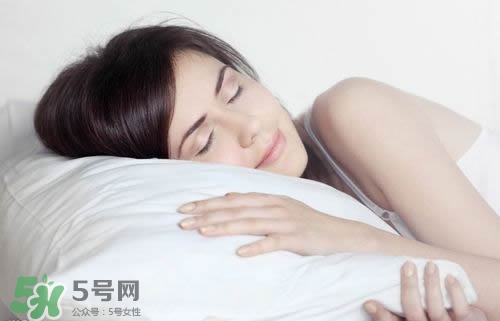 孕婦熬夜對(duì)胎兒有什么影響？孕婦熬夜的危害