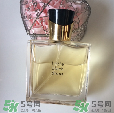 雅芳小黑裙噴霧香水怎么樣?雅芳小黑裙噴霧香水好不好？